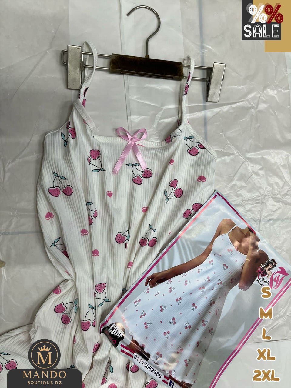 La robe cerise fait chavirer les cœurs